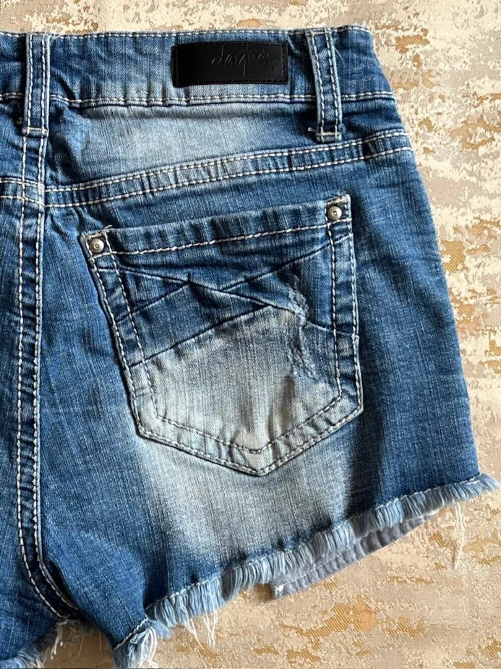 Daytrip Capricorn Denim Jean Shorts Women's 28 Blue Distressed Frayed 5 Pocket